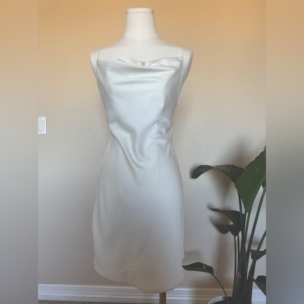 URBAN OUTFITTERS Elegant White Mini Cocktail Dress